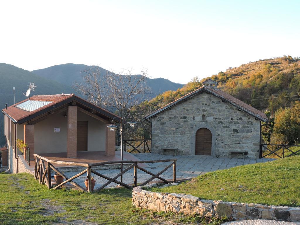 ホテル Rifugio Alpi Apuane Careggine エクステリア 写真